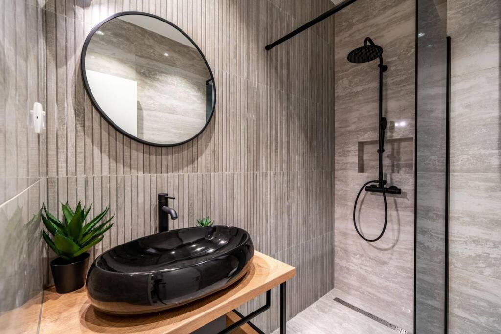 New&Luxury 5* With An Amazing View - Pure Apartment Dubrovnik Eksteriør bilde